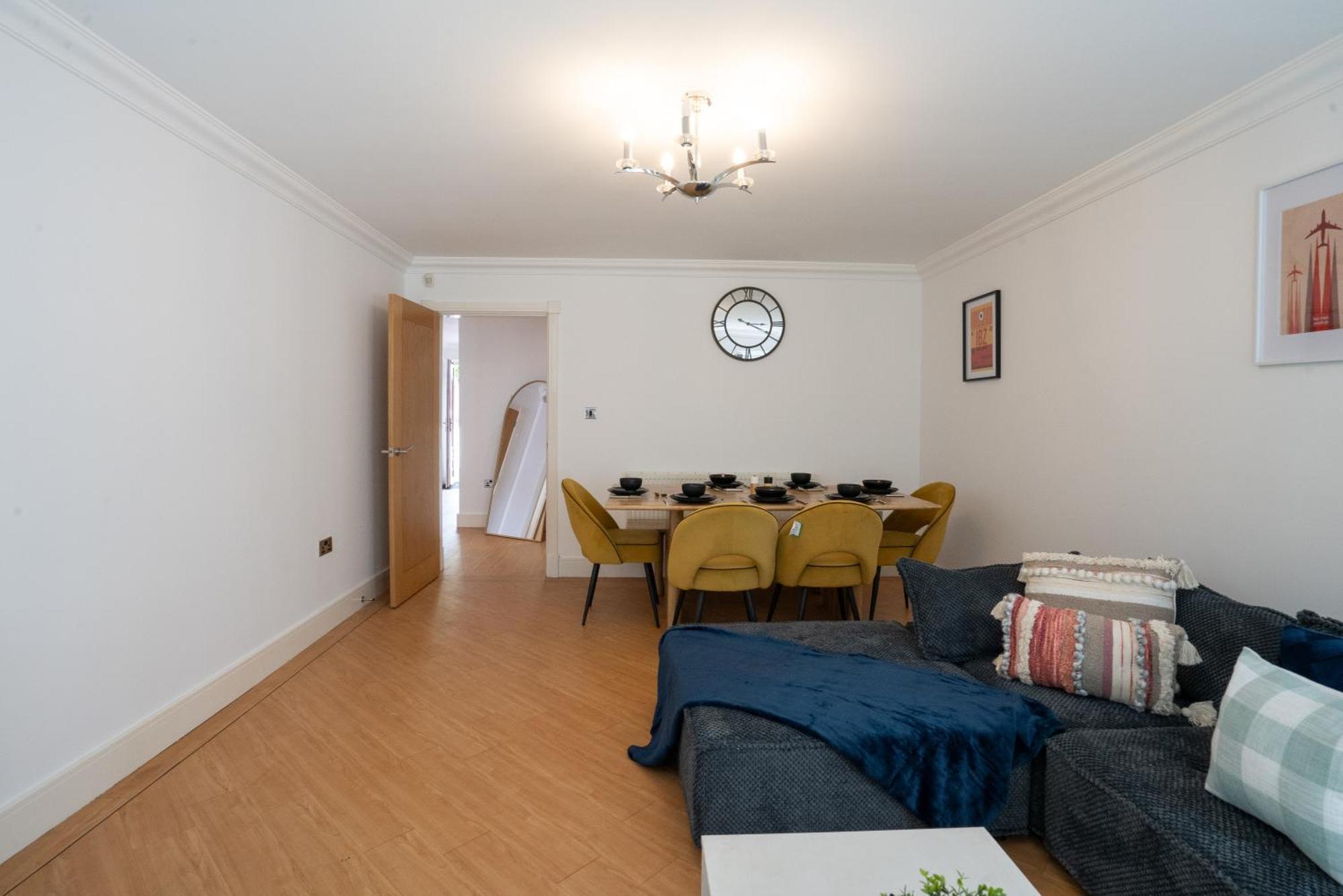 Emirates House, Luxe 5 Bed, With King Sized Beds, Next To Aiport & Nec, Jlr 5 Mins Villa Marston Green Buitenkant foto